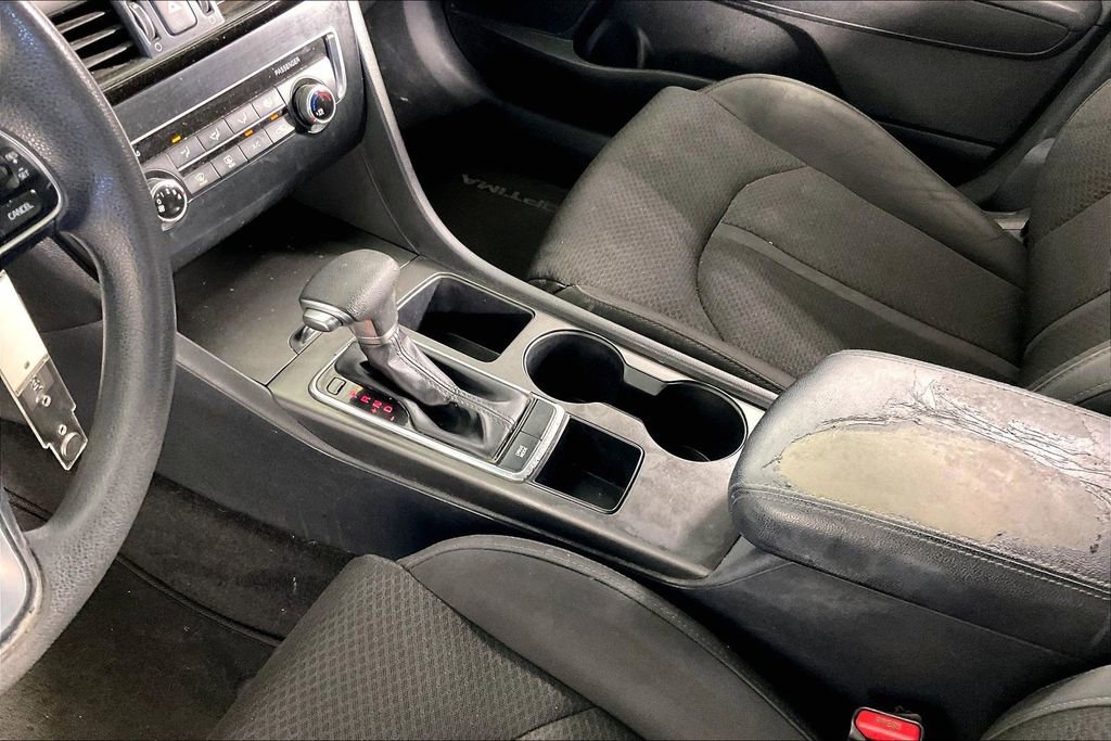 Used 2016 Kia Optima LX image 19