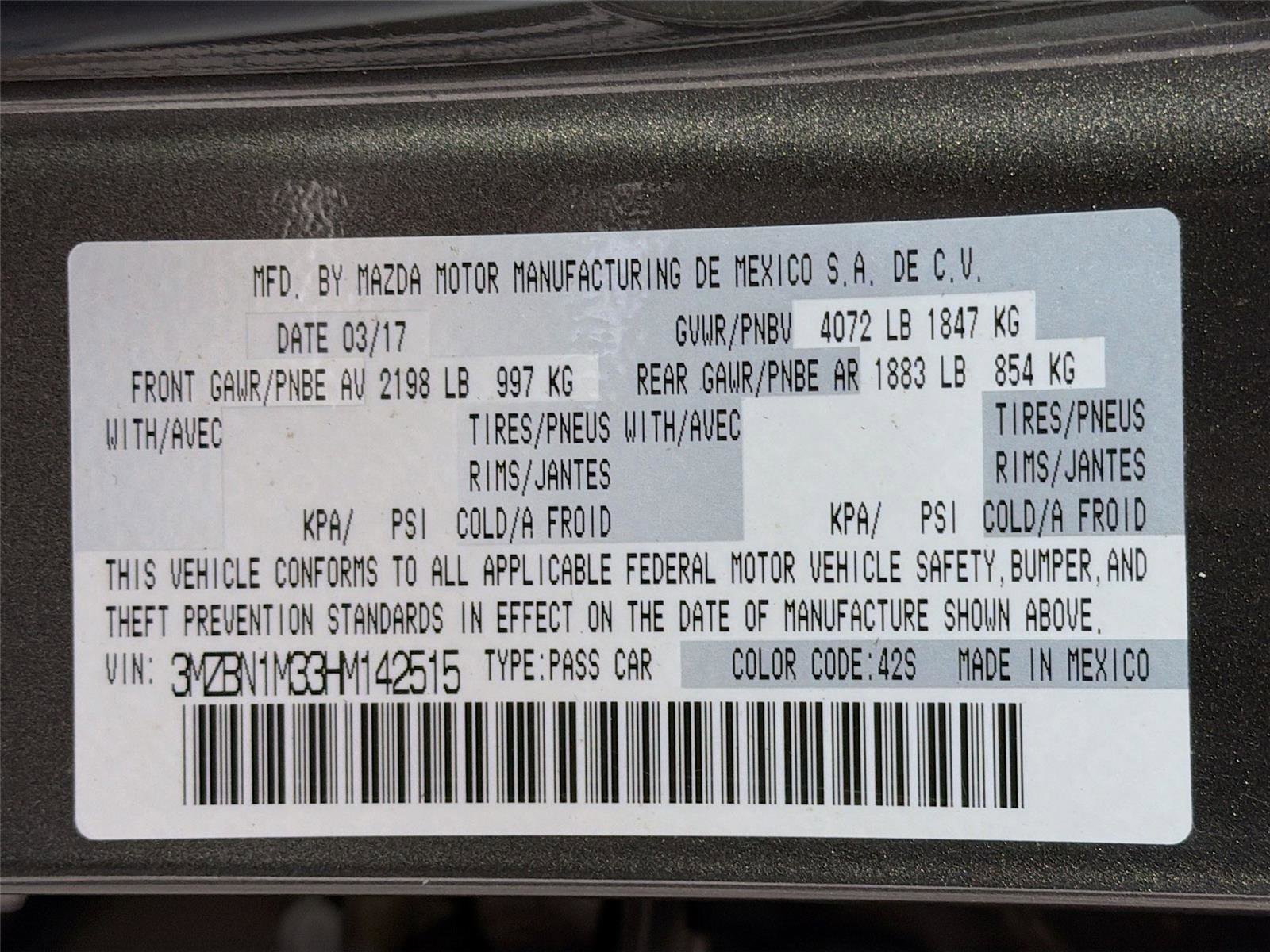 Used 2017 MAZDA MAZDA3 Grand Touring image 32