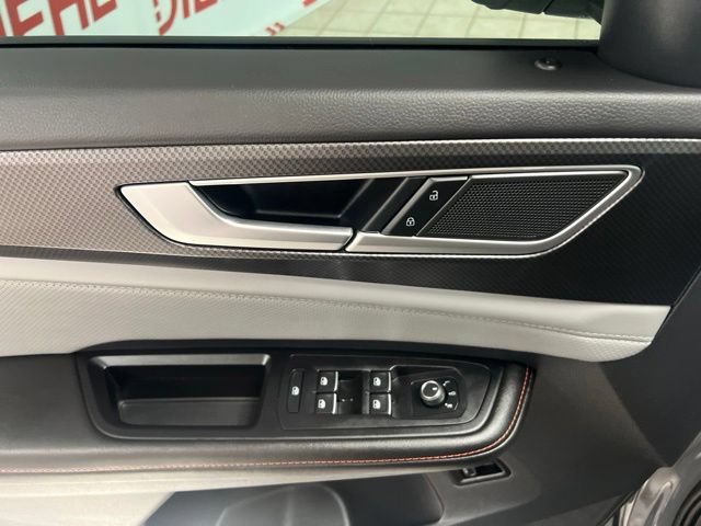 Used 2024 Volkswagen Atlas Peak Edition SE AWD/4WD image 20