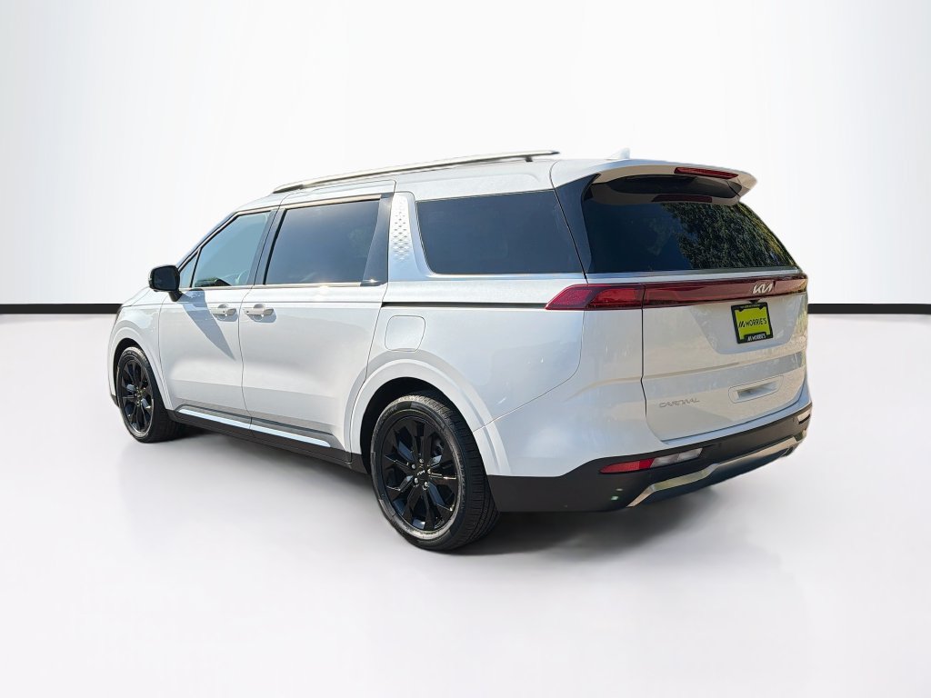 Used 2024 Kia Carnival SX Prestige FWD image 7
