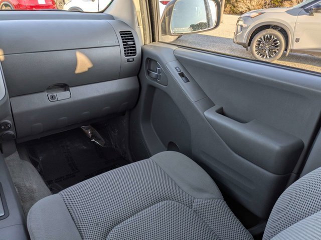 Used 2017 Nissan Frontier SV w/ SV Value Truck Package image 17