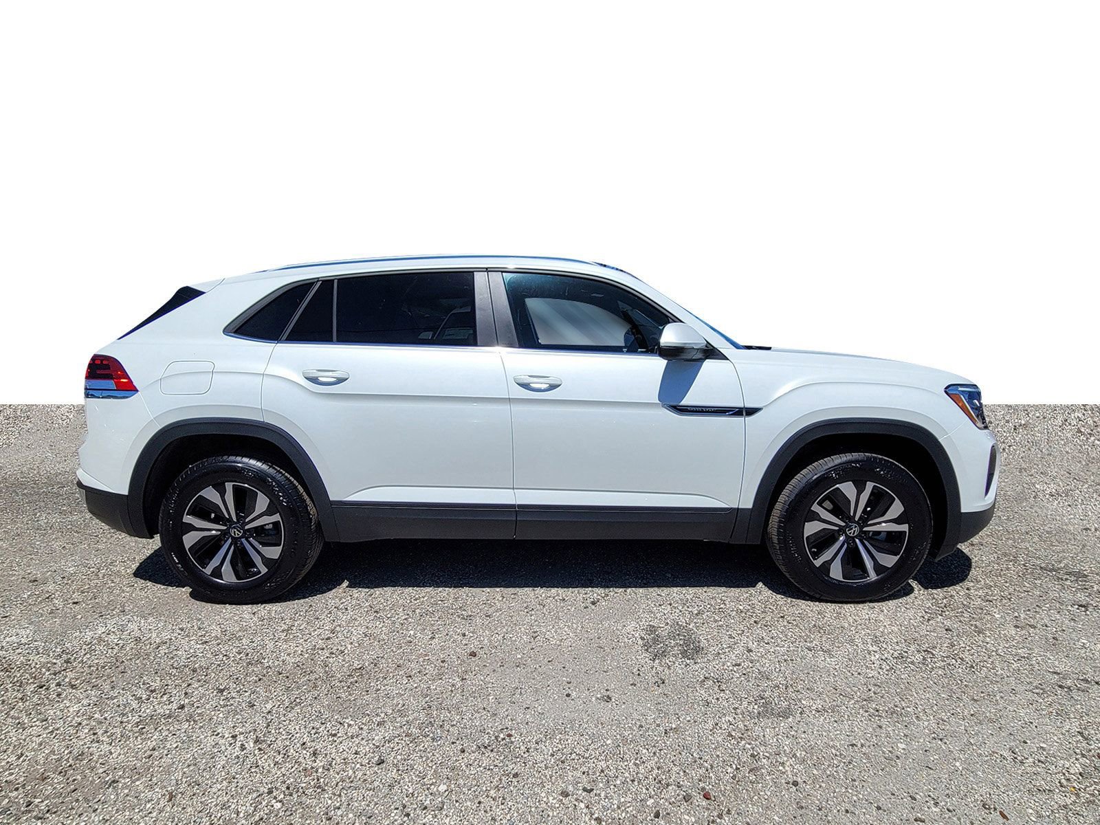 New 2026 Volkswagen Atlas Cross Sport SE FWD image 4