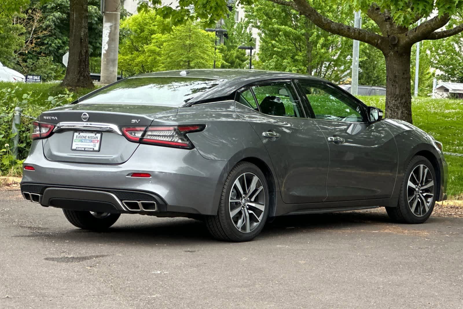 Used 2020 Nissan Maxima 3.5 SV w/ Floor Mat Group FWD image 2