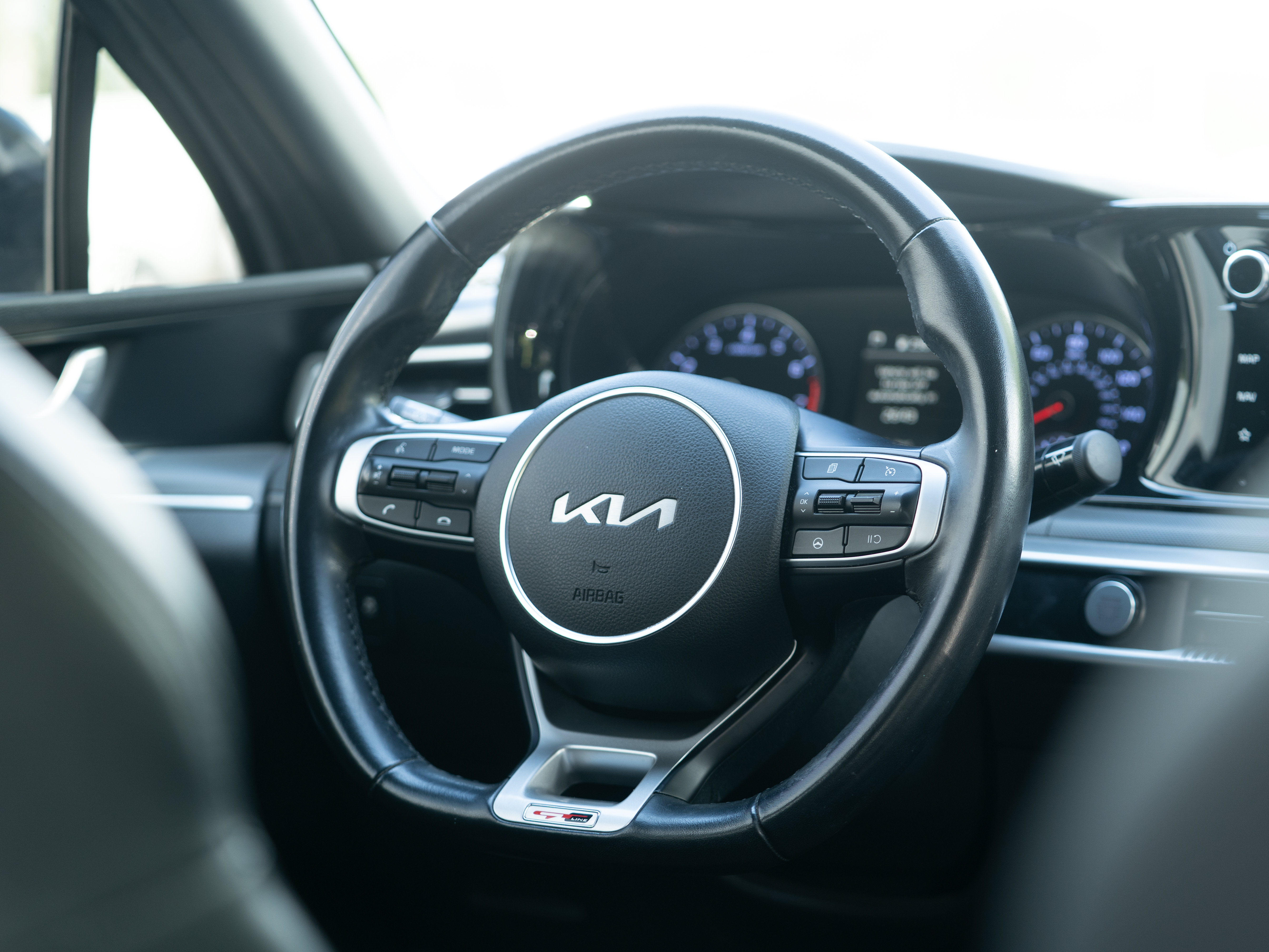 Used 2022 Kia K5 GT-Line FWD image 17