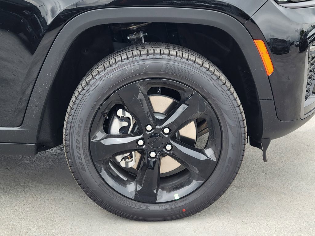 New 2026 Jeep Grand Cherokee L Limited w/ Limited Altitude Package AWD/4WD image 24