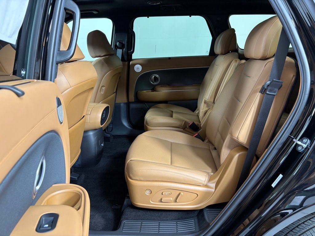 New 2027 Hyundai Palisade Calligraphy FWD image 21
