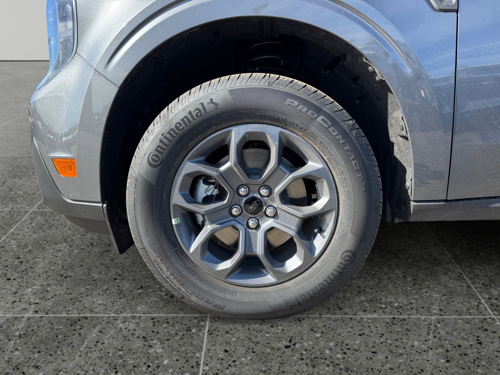 New 2025 Ford Maverick XLT FWD image 9