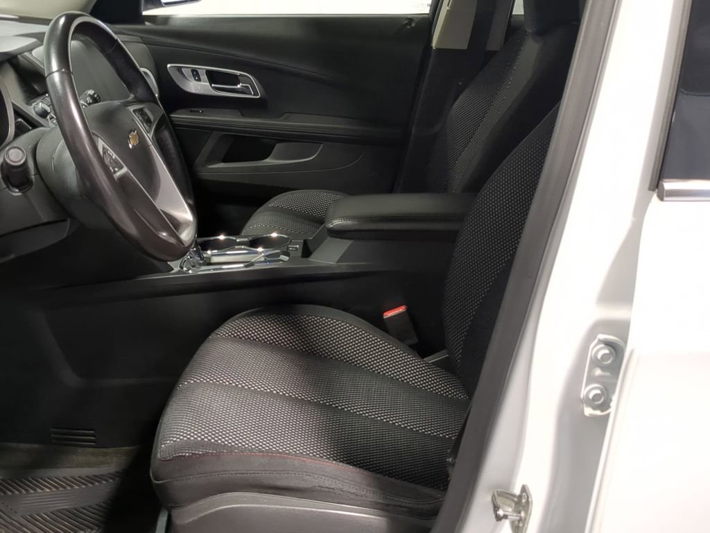 Used 2017 Chevrolet Equinox LT w/ Convenience Package AWD/4WD image 19