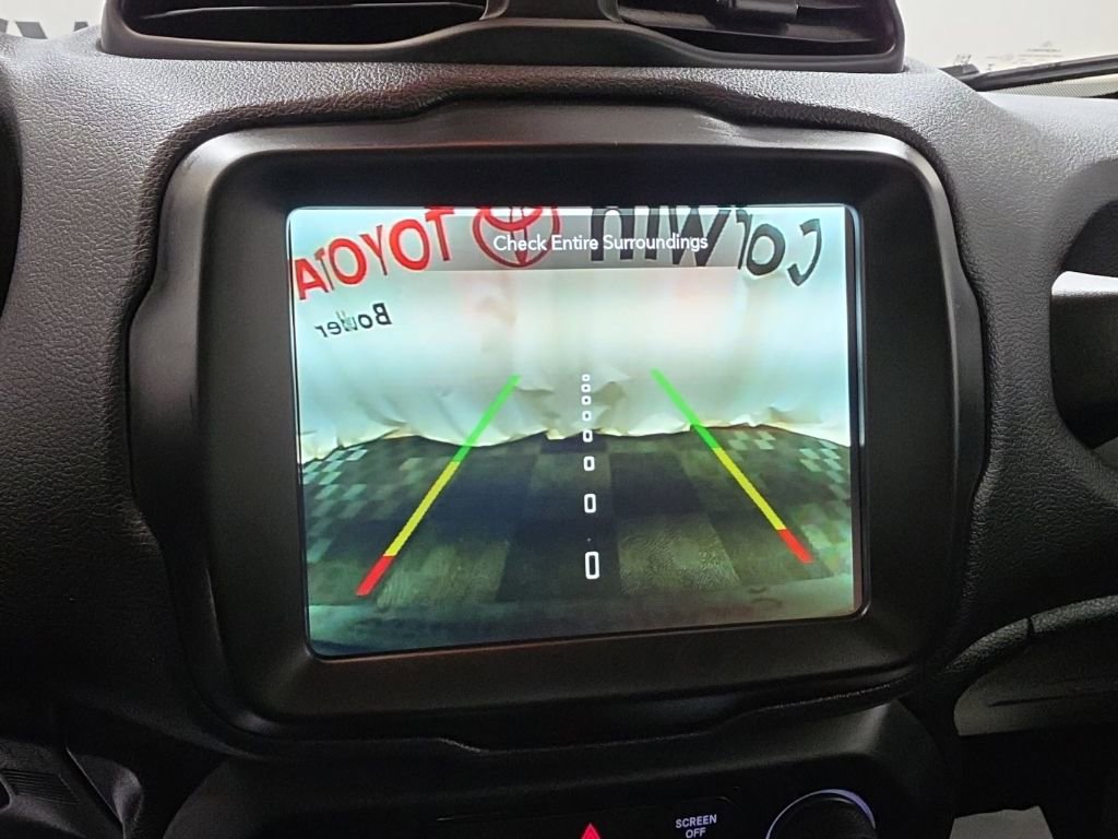Used 2023 Jeep Renegade Latitude image 29