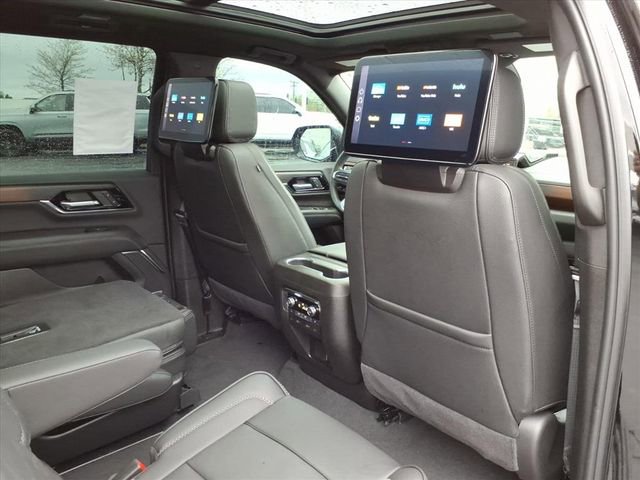 Used 2025 GMC Yukon XL Denali w/ Denali Reserve Package AWD/4WD image 25