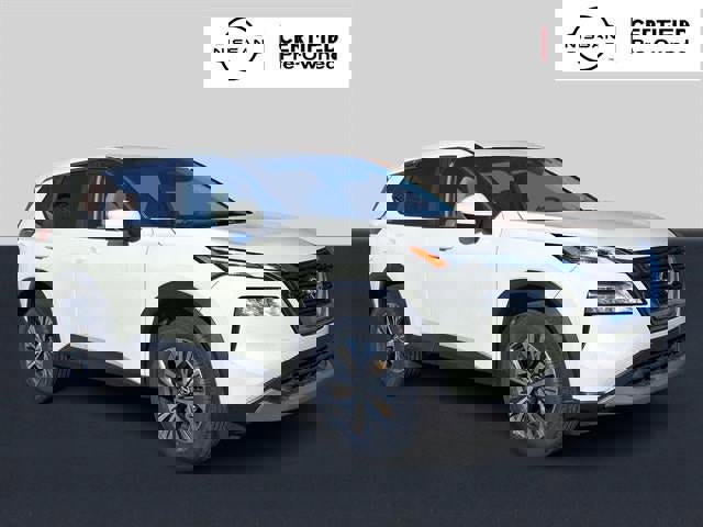 Certified 2023 Nissan Rogue SV image 1