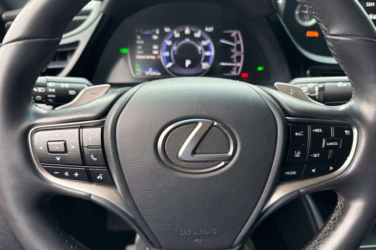 Used 2022 Lexus ES 300h w/ Premium Package image 14