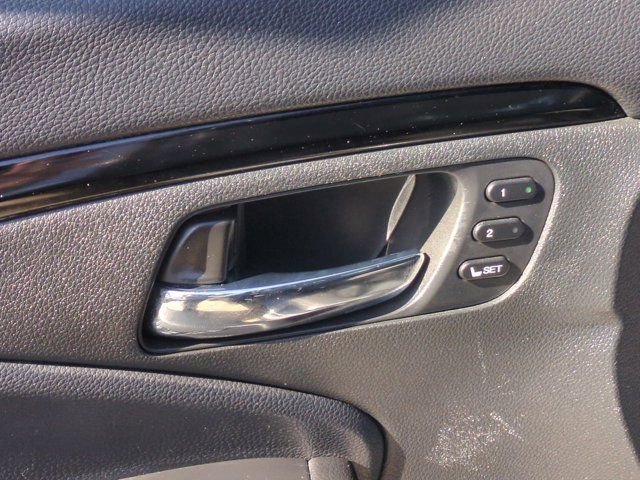 Used 2018 Honda Pilot Touring image 14