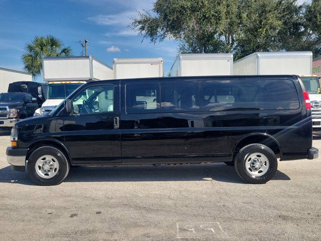 Used 2018 Chevrolet Express 3500 LT w/ LT Preferred Equipment Group RWD image 6
