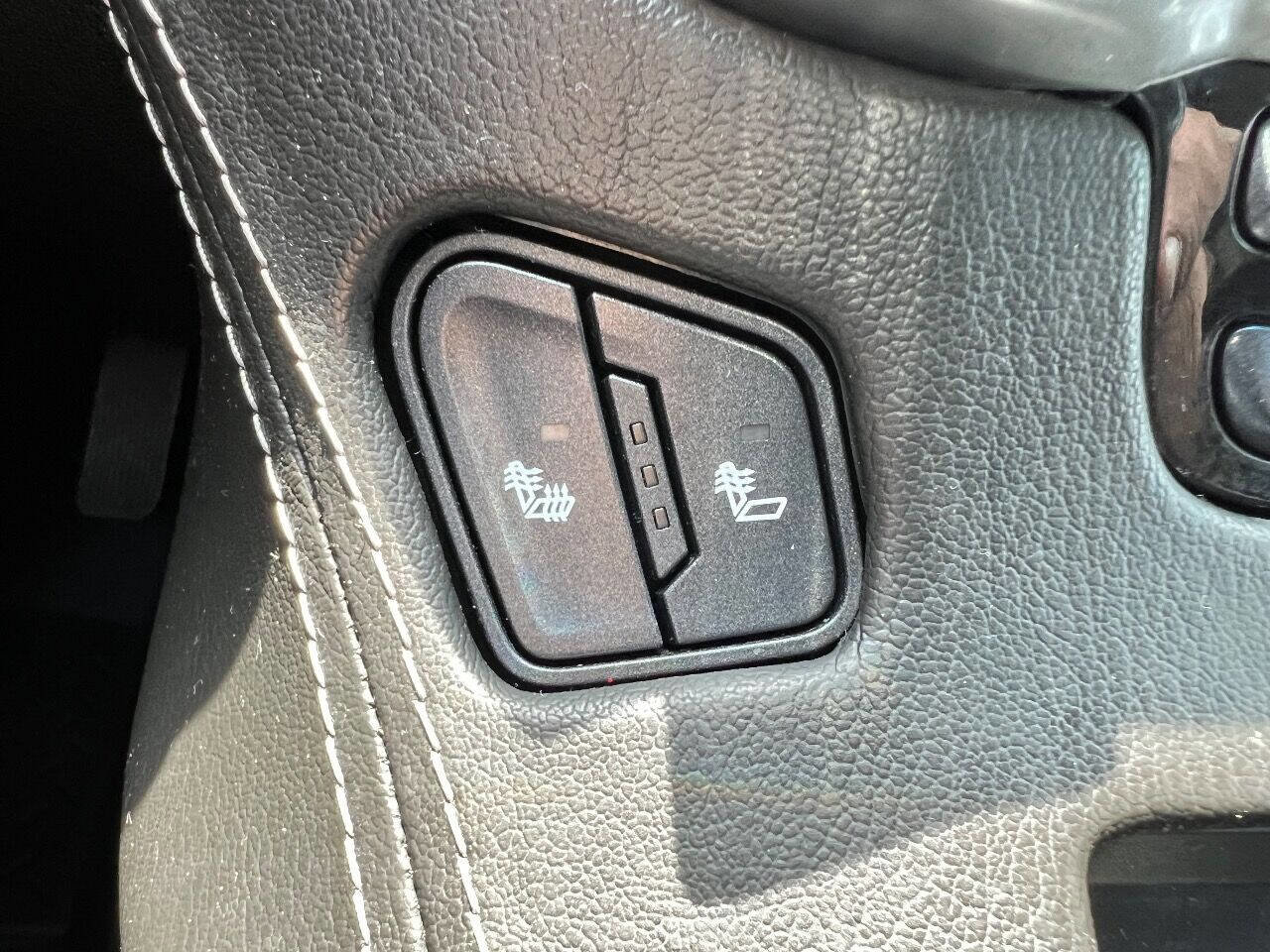 Used 2016 Chevrolet Tahoe LT image 17