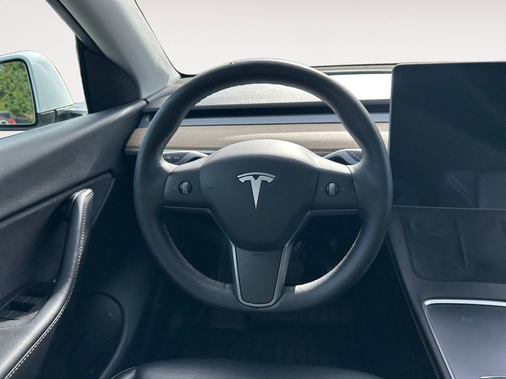 Used 2021 Tesla Model Y Long Range AWD/4WD image 14