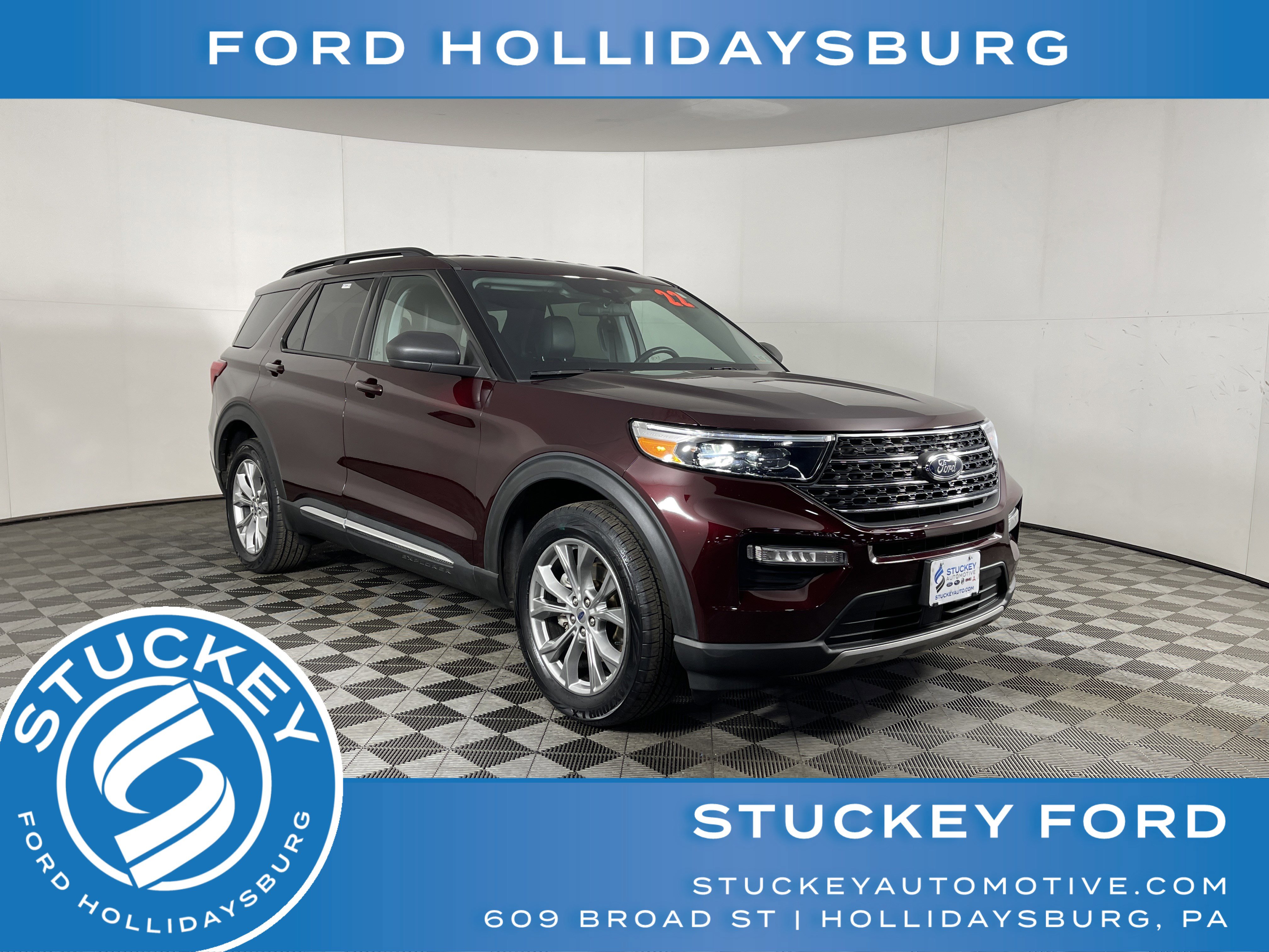 Used 2022 Ford Explorer XLT w/ Equipment Group 202A image 1