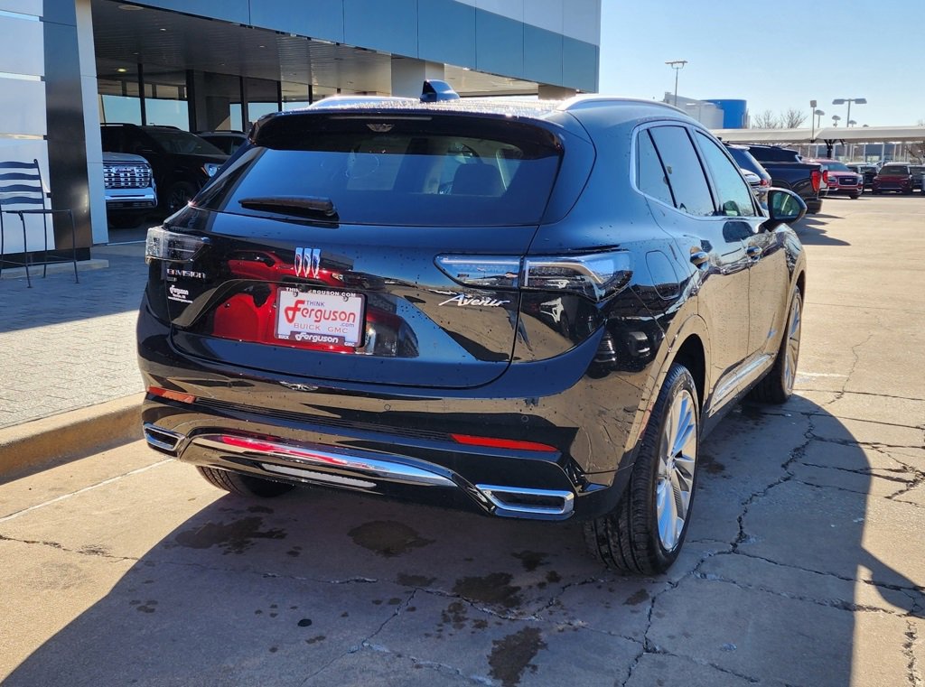 New 2026 Buick Envision Avenir image 4
