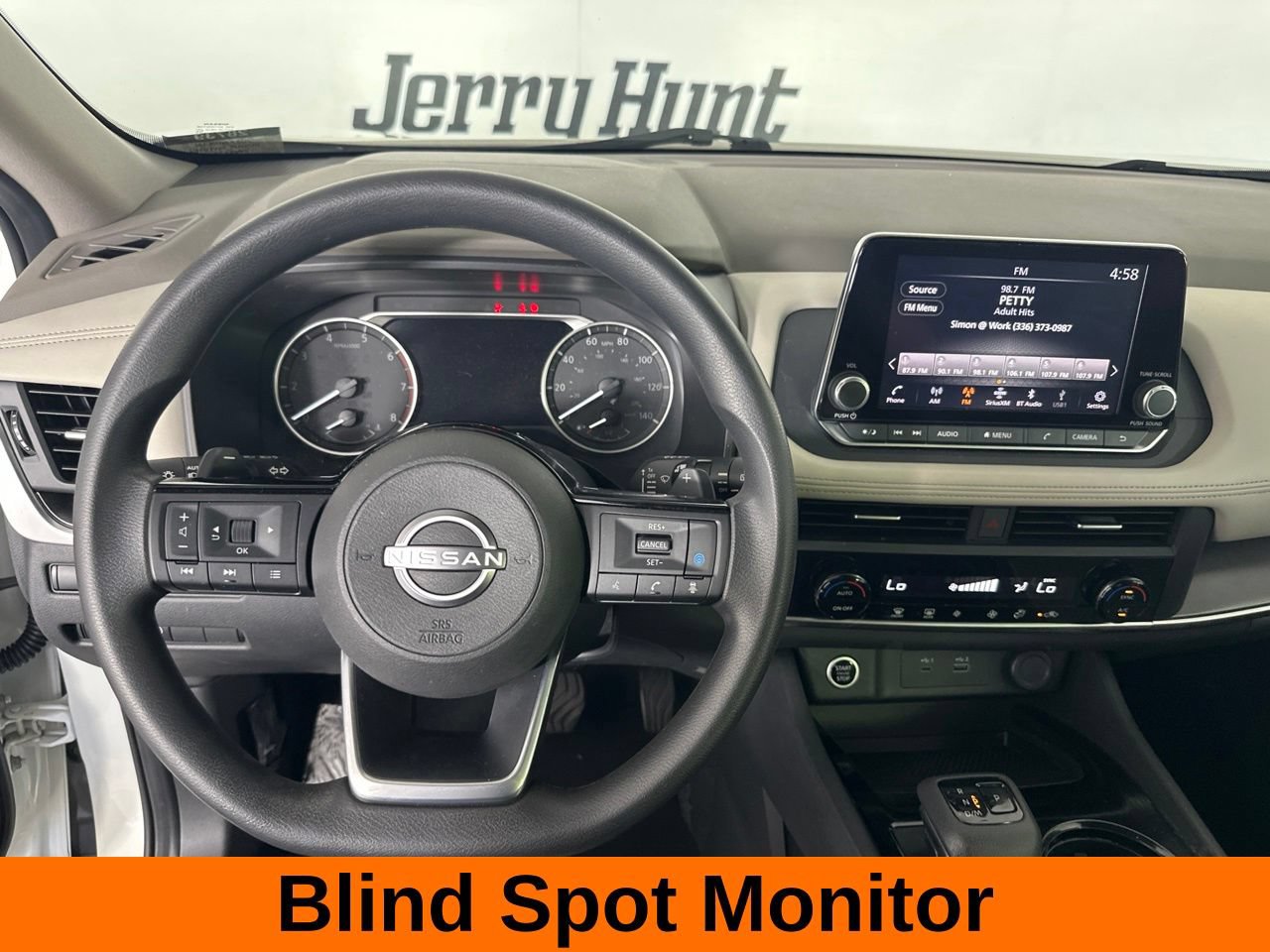 Used 2023 Nissan Rogue SV FWD image 12