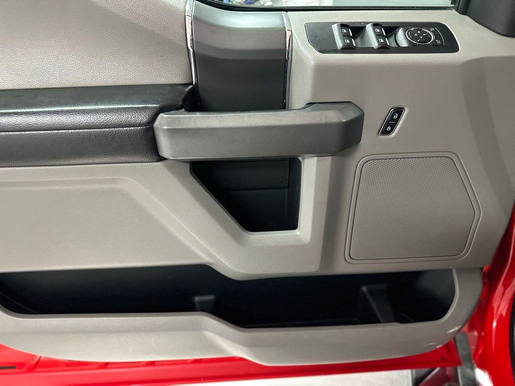 Used 2015 Ford F150 XLT w/ Equipment Group 302A Luxury image 16