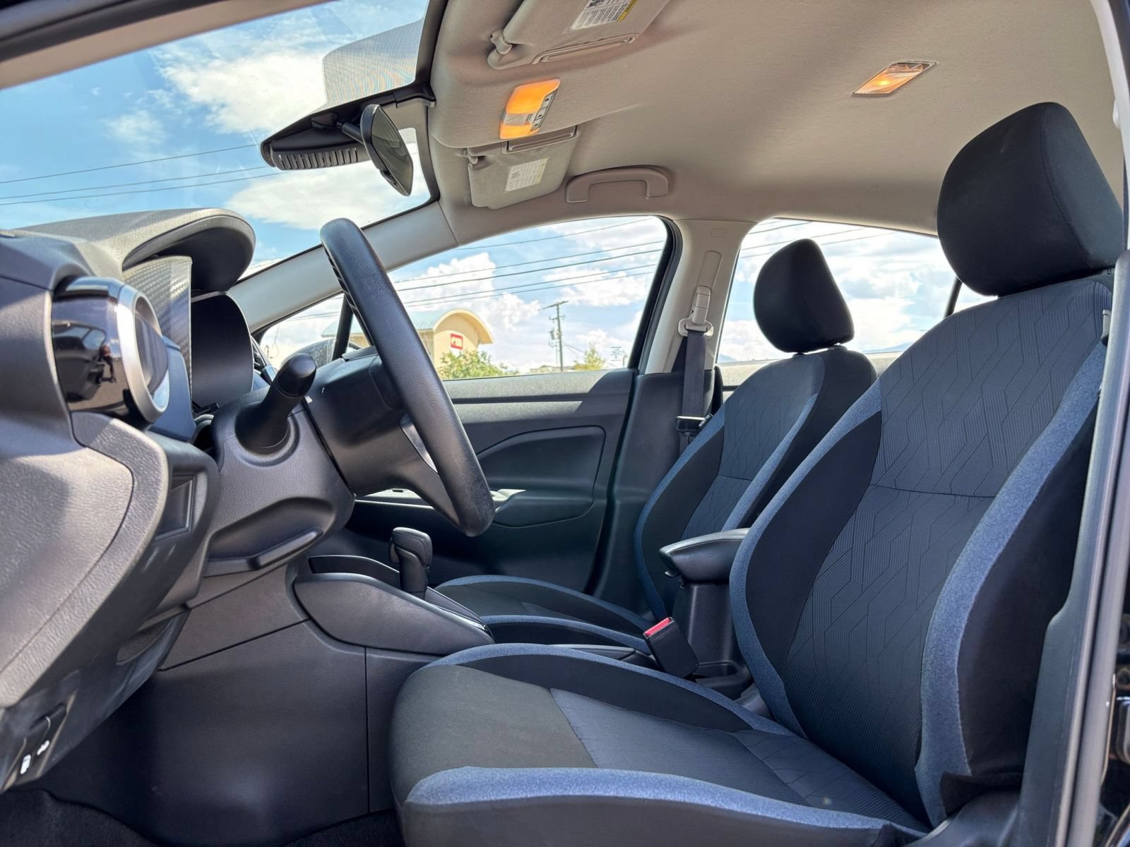 Used 2025 Nissan Versa SV FWD image 24