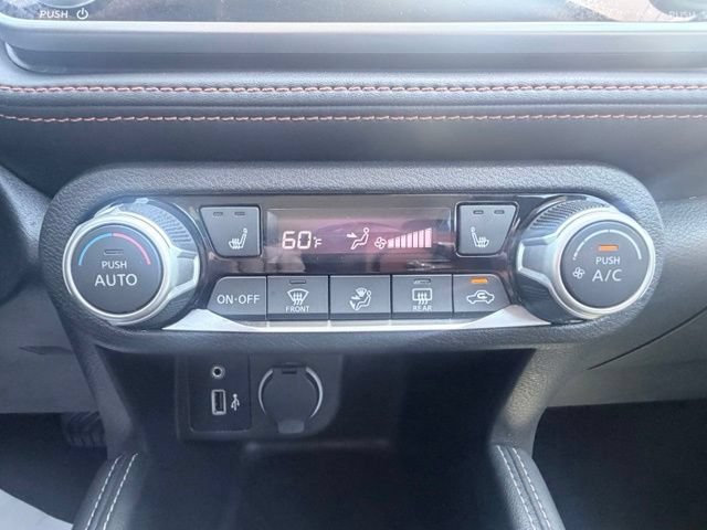 Certified 2019 Nissan Kicks SR w/ SR Premium Package FWD image 14
