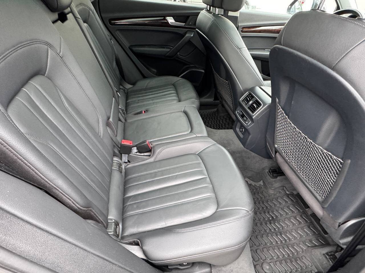 Used 2018 Audi Q5 2.0T Premium Plus w/ Premium Plus Package AWD/4WD image 21