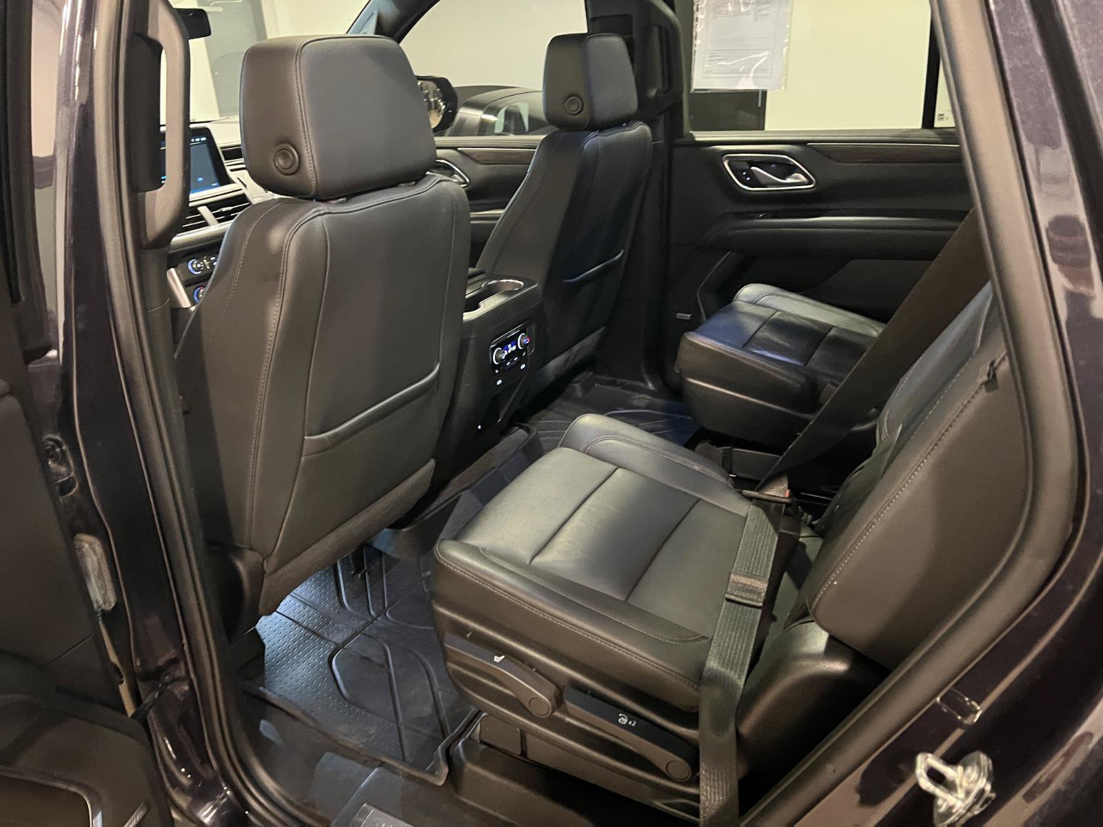 Used 2022 Chevrolet Tahoe Z71 AWD/4WD image 28
