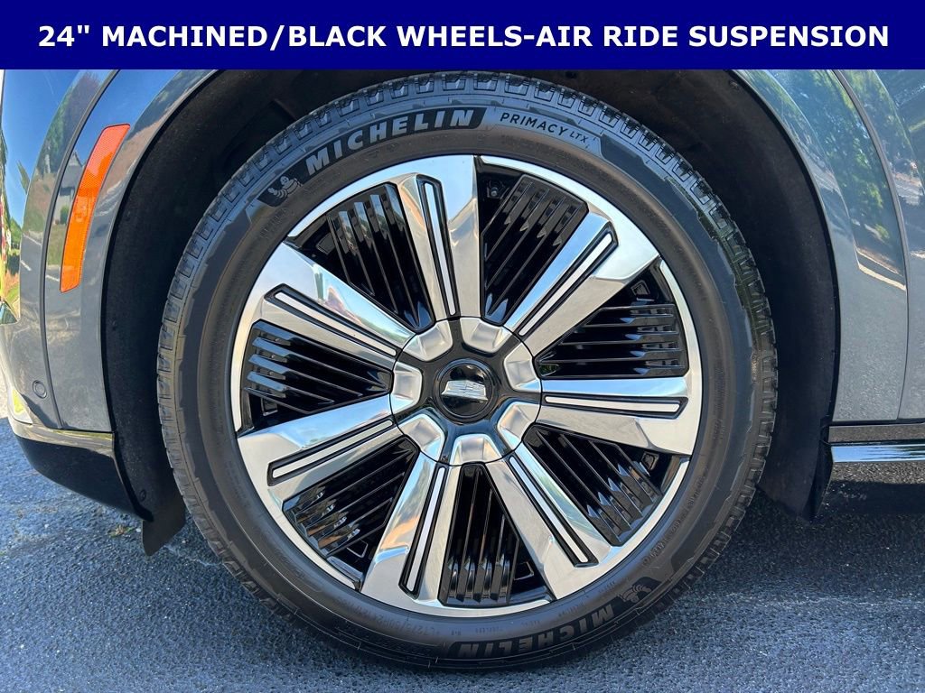 Used 2025 Cadillac Escalade IQ Luxury 2 w/ LPO, Premium Carpet Package AWD/4WD image 11
