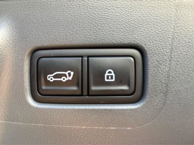 Used 2025 Hyundai Santa Fe SE AWD/4WD image 13