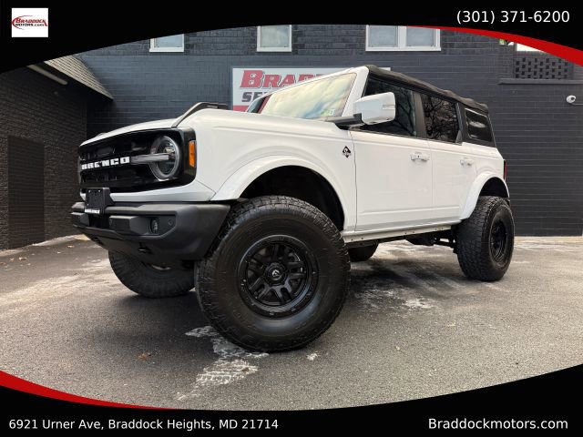 Used 2022 Ford Bronco Outer Banks image 1