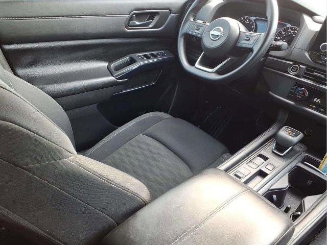 Certified 2023 Nissan Rogue S image 10