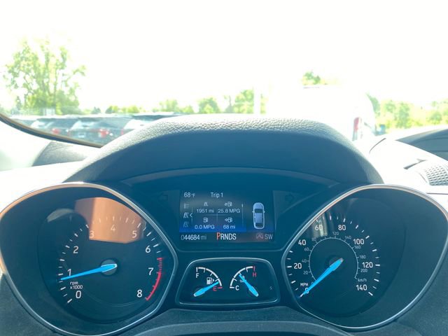Used 2018 Ford Escape SE FWD image 25