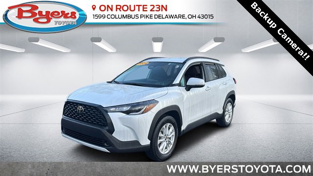 Used 2024 Toyota Corolla Cross LE image 1