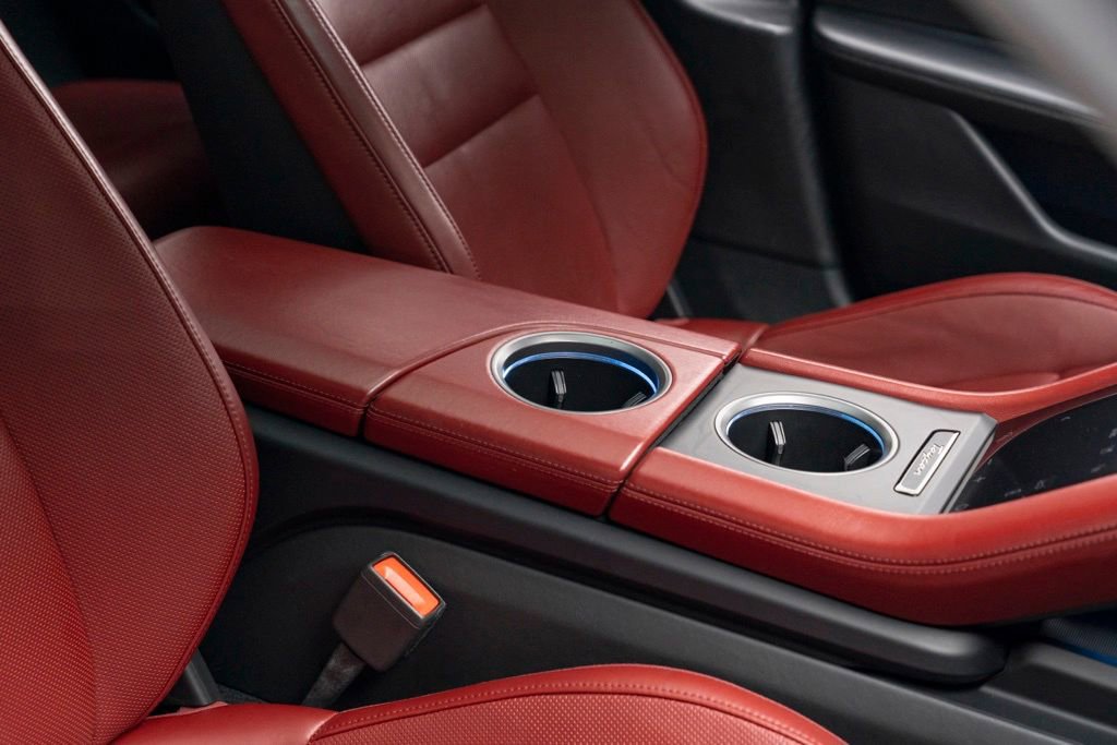 Used 2020 Porsche Taycan Turbo w/ Performance Package image 39