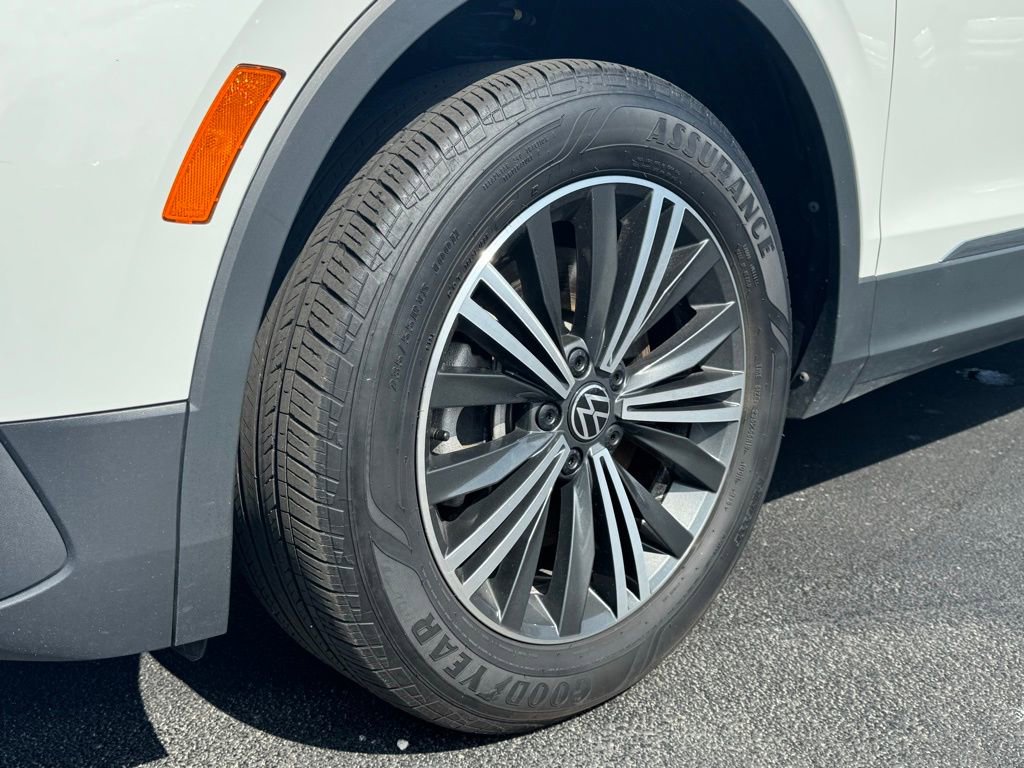 Used 2024 Volkswagen Tiguan Wolfsburg Edition FWD image 30