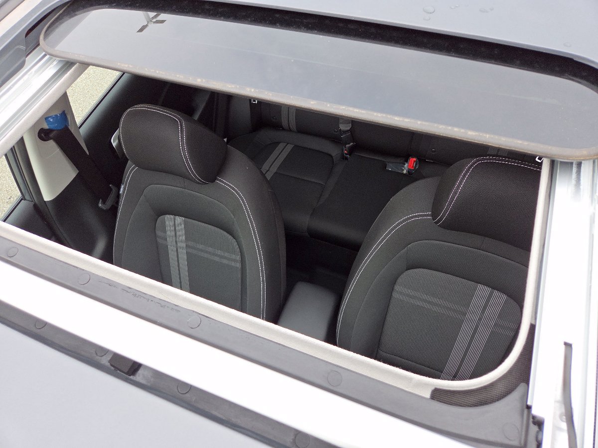 New 2026 Hyundai Venue SEL FWD image 4