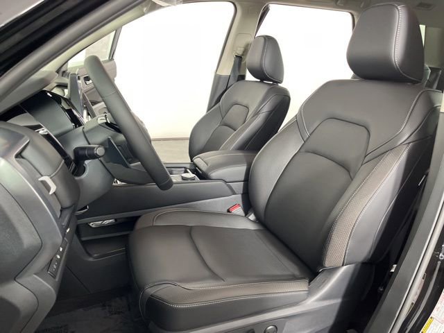 New 2026 Nissan Pathfinder SL w/ SL Premium Package AWD/4WD image 18