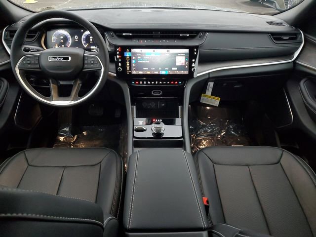 New 2026 Jeep Grand Cherokee Limited AWD/4WD image 17