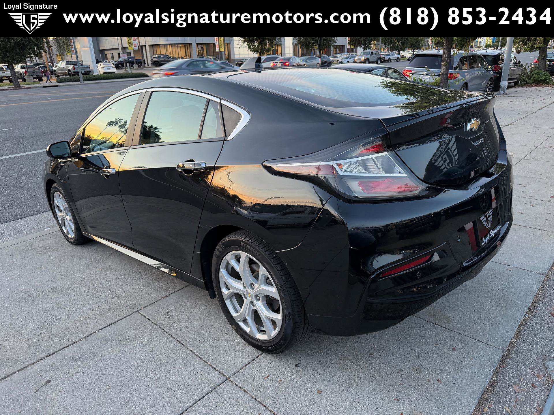 Used 2016 Chevrolet Volt Premier w/ Driver Confidence Package image 5