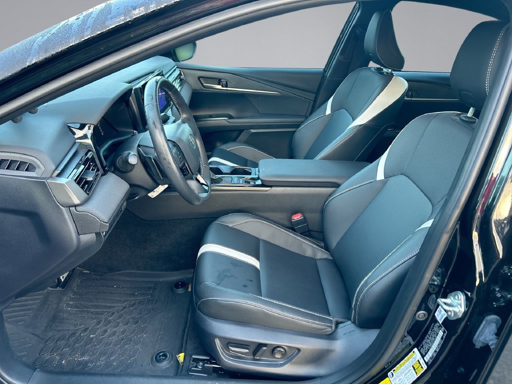 Used 2026 Toyota Camry SE w/ Convenience Package FWD image 11