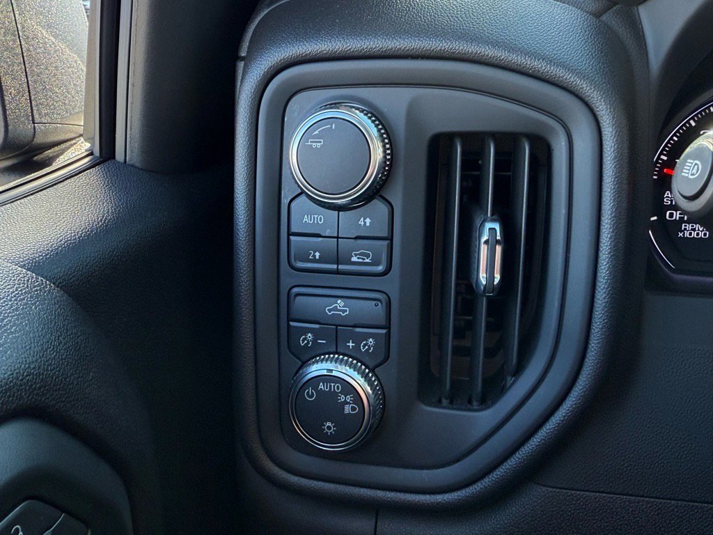 Used 2024 GMC Sierra 1500 Pro w/ Pro Value Package image 16