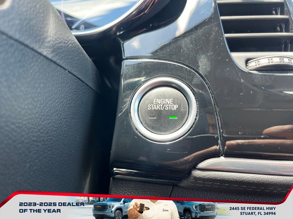 Used 2019 Buick Encore Essence w/ Experience Buick Package FWD image 29