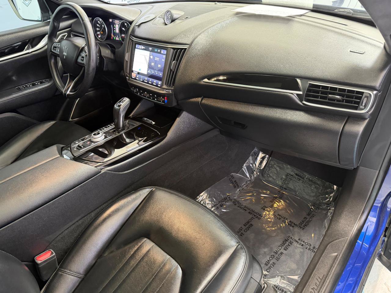 Used 2023 Maserati Levante GT AWD/4WD image 28