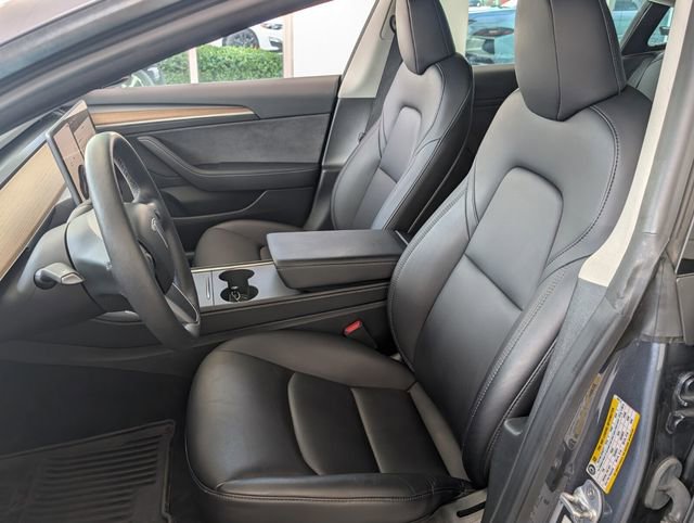 Used 2023 Tesla Model 3 Standard Range image 5