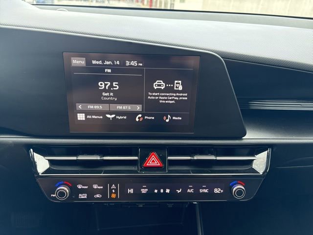 Used 2025 Kia Niro LX image 13