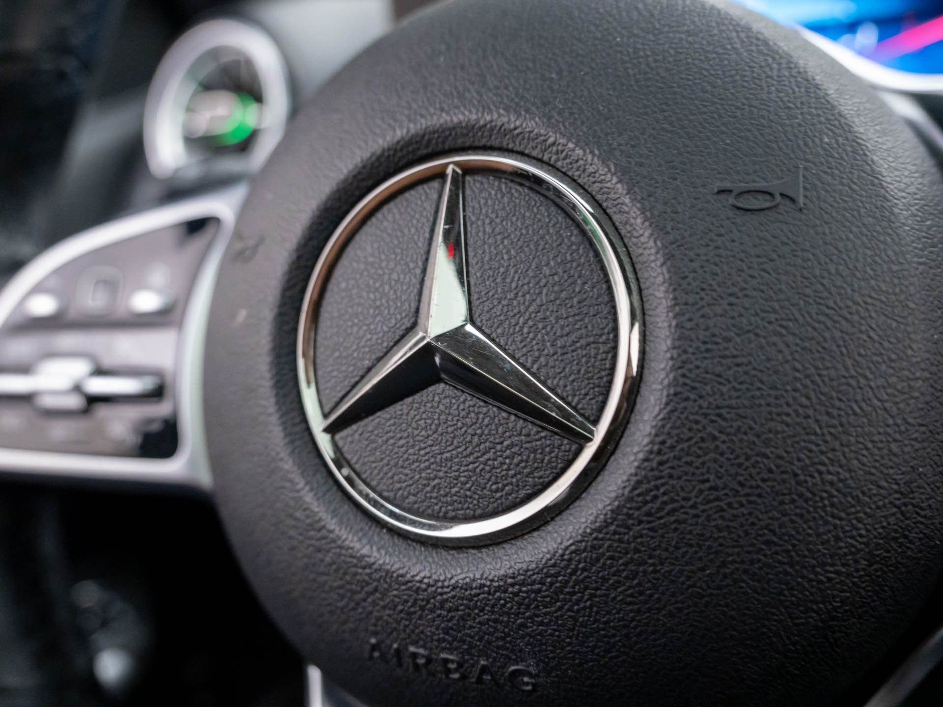 Certified 2022 Mercedes-Benz GLB 250 4MATIC image 27