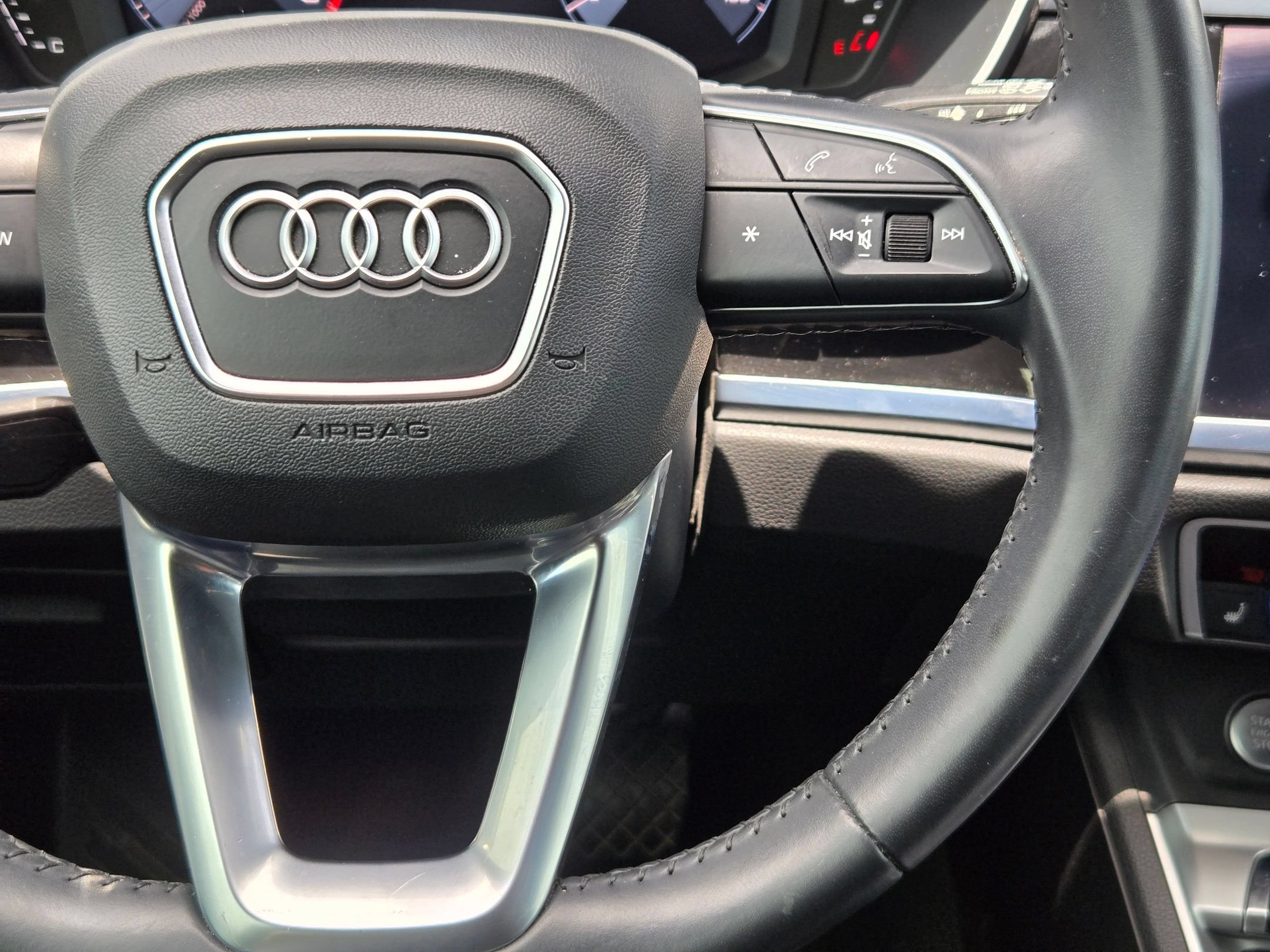 Used 2020 Audi Q3 2.0T Premium AWD/4WD image 22