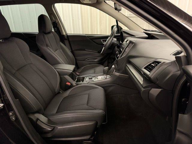 Used 2023 Subaru Forester Premium AWD/4WD image 13
