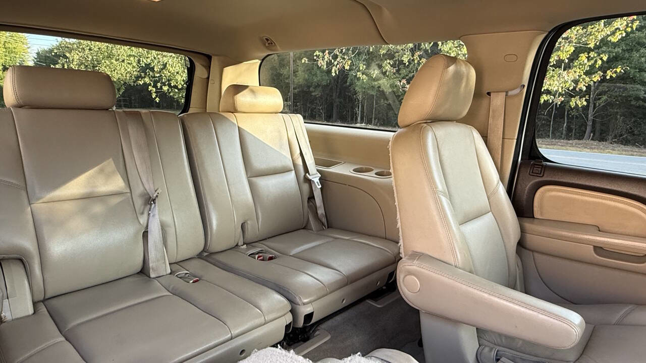 Used 2012 GMC Yukon XL Denali image 19